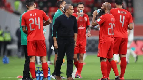 湖人迎强力新援加盟，詹姆重返中锋位，里弗斯表现卓越