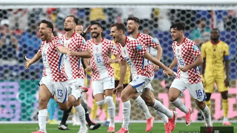 2026世界杯16强，足球资讯，争霸，哪两支球队能脱颖而出
